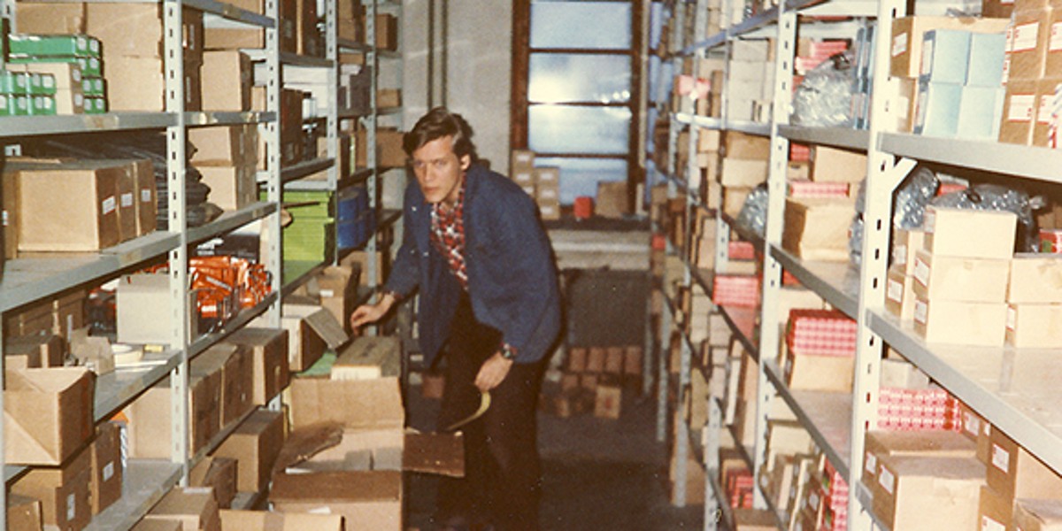 Varastotoimintaa vuonna 1982 Varastotoimintaa vuonna 1982